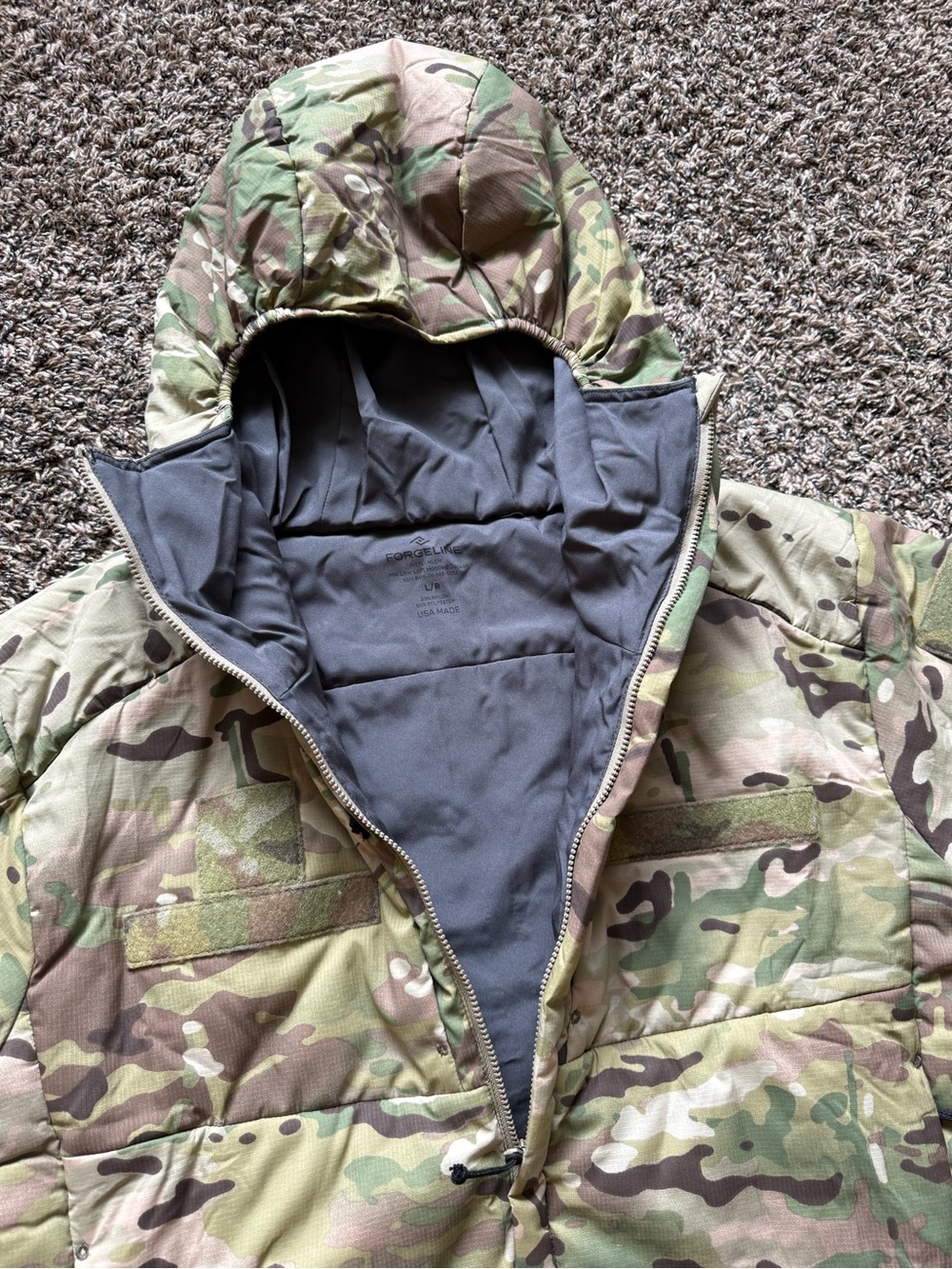 NWOT Patagonia/Forgeline Midweight Low Loft Multicam Hooded Jacket Size Large R - Picture 5 of 8
